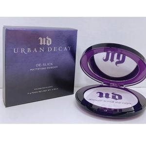 Urban Decay De Slick Mattifying Powder 0.38 oz New With Box